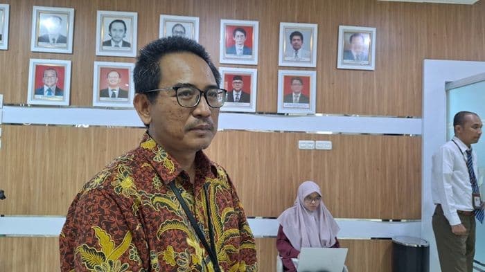 beras_premium_lenyap_di_ritel_modern_medan_kppu_singgung_aturan_het_dan_celah_pasar_