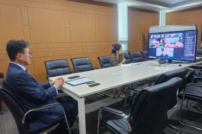 korsel_buka_peluang_kerja_perawat_lansia_kepada_pelajar_sumatra