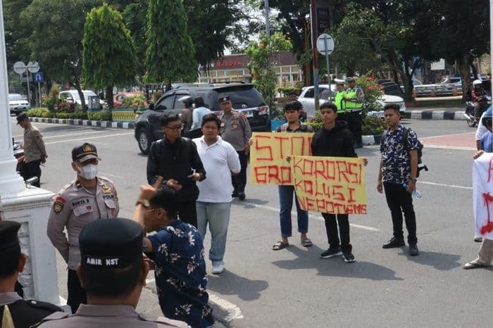 mahasiswa_soroti_tender_pengadaan_di_pemko_binjai_bagian_pbj_beri_penjelasan
