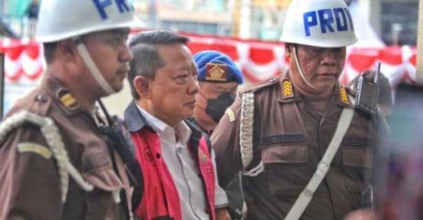 34_jaksa_disiapkan_untuk_sidang_perdana_kasus_tppu_febrie_adriansyah