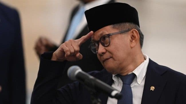 rocky_gerung_kini_saya_di_lingkaran_istana_bakal_jadi_sasaran_kritik