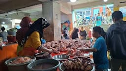 sempat_tembus_rp50_ribu_harga_ayam_potong_di_medan_turun_ke_rp39_ribu_