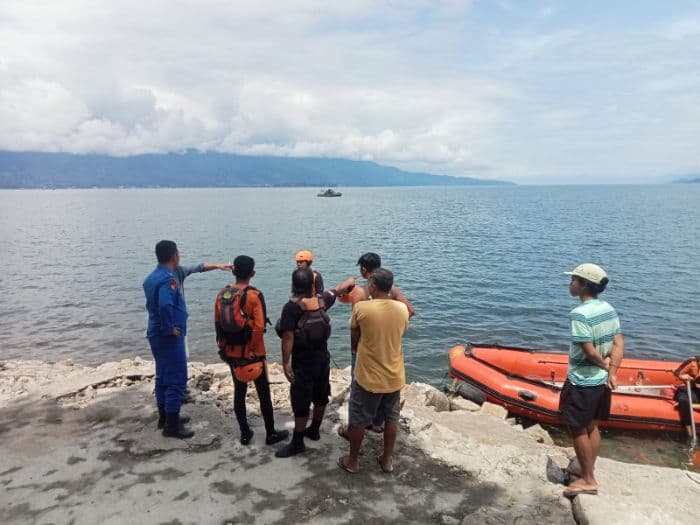 sudah_tiga_hari_pria_yang_hilang_di_danau_toba_belum_juga_ditemukan