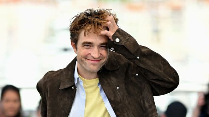 tayang_perdana_di_venice_primetime_robert_pattinson_dapat_standing_ovation_7_menit