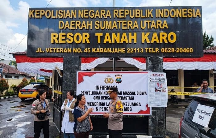 polres_karo_selidiki_keracunan_massal_siswa_smk_bersama_berastagi