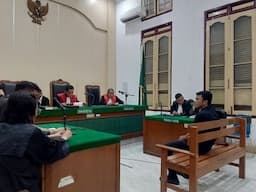 dugaan_korupsi_dana_bantuan_banjir_eks_kadinsos_samosir_dituntut_4_tahun