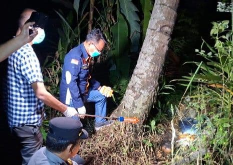 identitas_mayat_di_bawah_pohon_kelapa_depan_mako_brimob_tebing_tinggi_terungkap