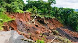 longsor_hantam_tujuh_kampung_di_aceh_tengah_satu_tewas_13_lukaluka