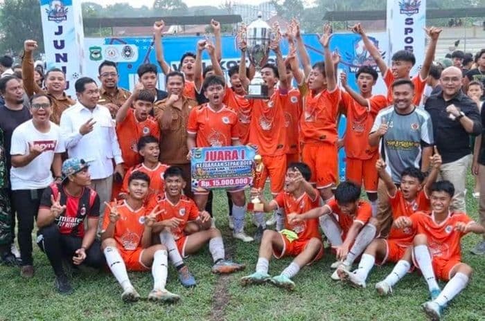 sman_2_pematangsiantar_juara_piala_wali_kota_2026_usai_taklukkan_sman_5_dengan_skor_30