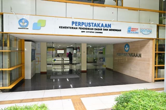 kemendikdasmen_buka_174_formasi_guru_dan_tendik_di_luar_negeri_ini_syaratnya