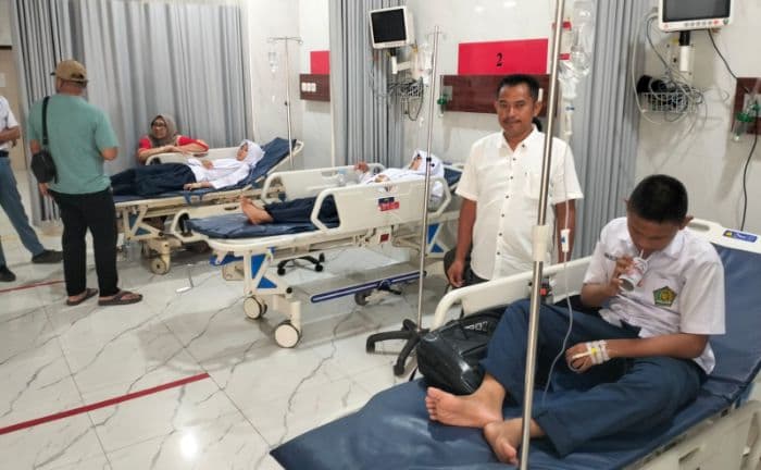 tujuh_fakta_puluhan_pelajar_mtsn_2_kisaran_diduga_keracunan_mbg