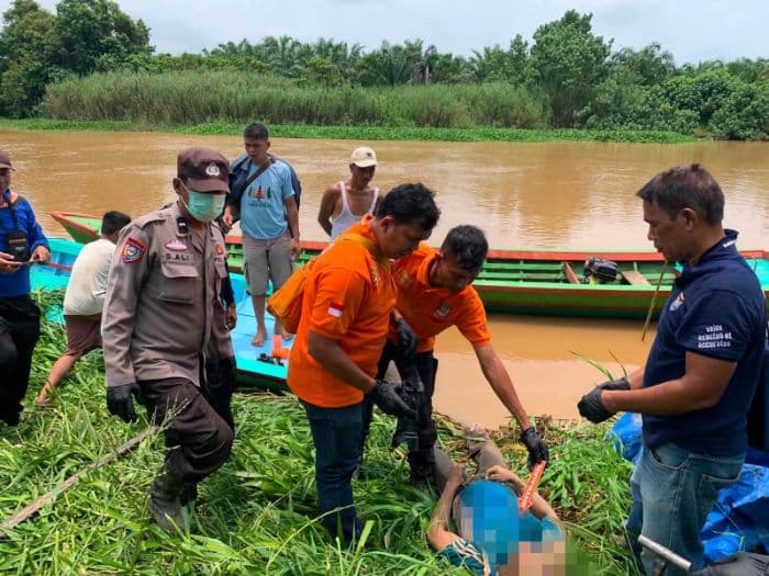 warga_padanglawas_utara_ditemukan_meninggal_setelah_tenggelam_di_sungai