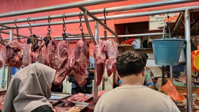 daya_beli_tertekan_harga_daging_ayam_di_medan_turun_jadi_rp37000_per_kg