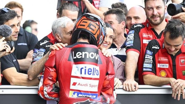 ducati_tegaskan_tak_akan_terapkan_team_order_di_motogp_2026_