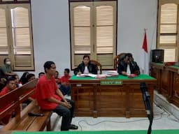 residivis_dua_kali_pembobol_kotak_infak_masjid_mako_brimob_divonis_15_tahun