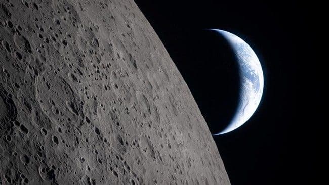 bulan_perlahan_menjauh_dari_bumi_hari_di_masa_depan_bisa_mencapai_25_jam