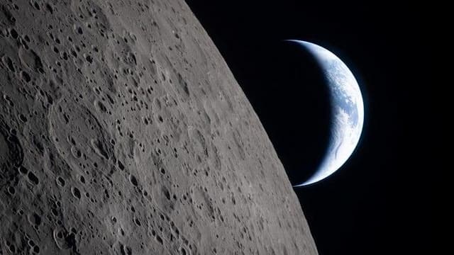 bulan_perlahan_menjauh_dari_bumi_hari_di_masa_depan_bisa_mencapai_25_jam