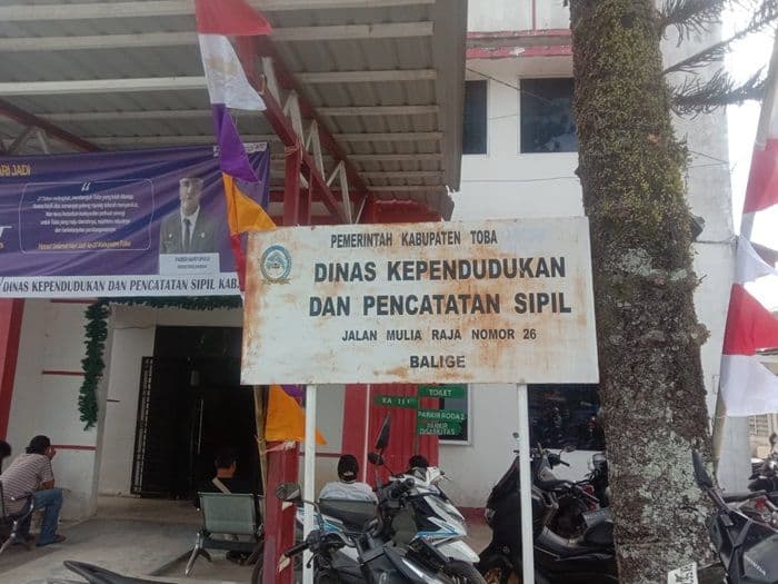 disdukcapil_toba_sasar_23_sekolah_7300_pelajar_ditarget_rekam_ktpel_