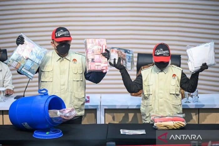 terungkap_kepala_bpk_jateng_minta_rp600_juta_bupati_klaten_tawar_jadi_rp400_juta_