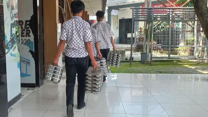 _bgn_sumut_hentikan_sementara_layanan_mbg_selama_pjj_