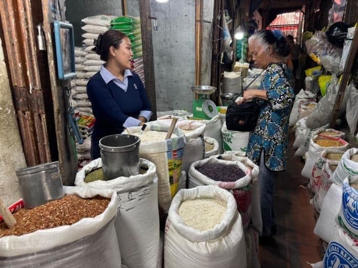 harga_beras_di_pasar_horas_pematangsiantar_turun_gula_pasir_naik