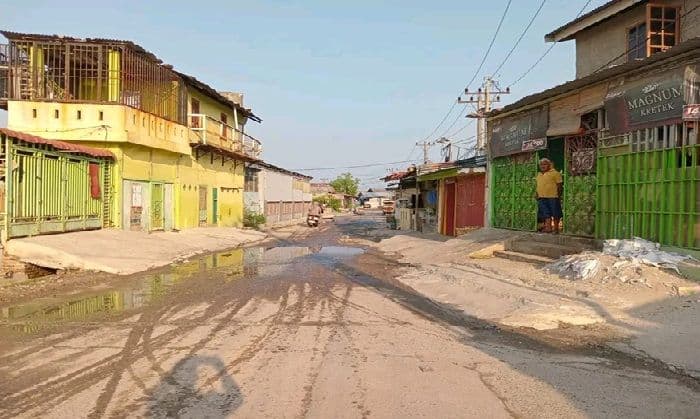 warga_belawan_bahagia_keluhkan_air_pdam_sering_mati_akibat_pekerjaan_betonisasi