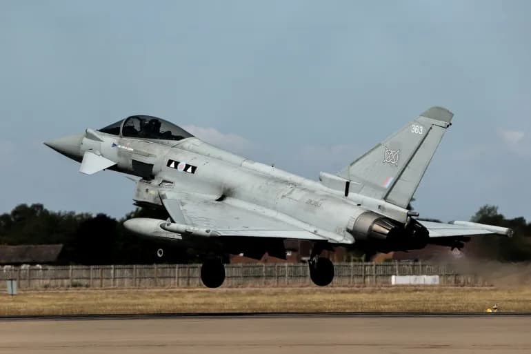 dukung_saudi_hadapi_houthi_inggris_kerahkan_jet_tempur_typhoon