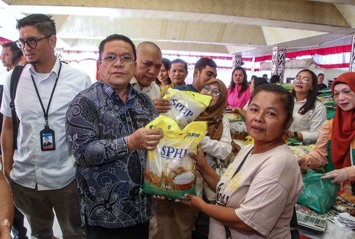 pemko_pematangsiantar_gelar_pasar_murah_tiga_hari_ini_lokasi_dan_harga_sembako