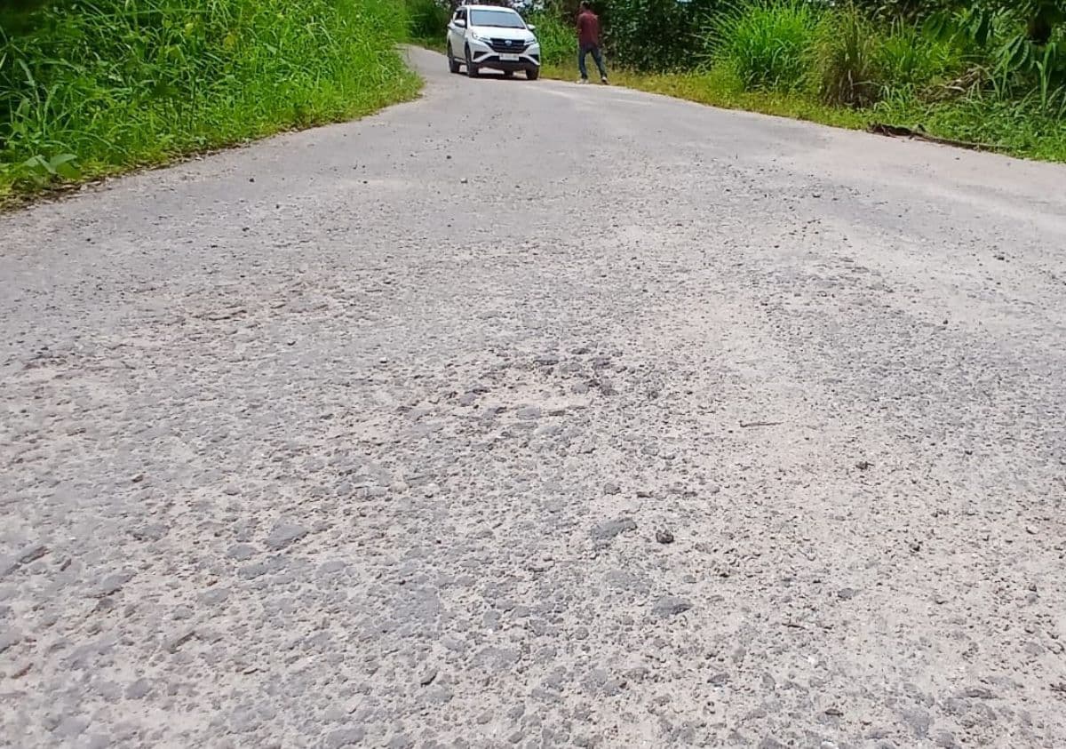 jalan_juma_teguhtualang_di_dairi_sudah_rusak_meski_baru_diperbaiki