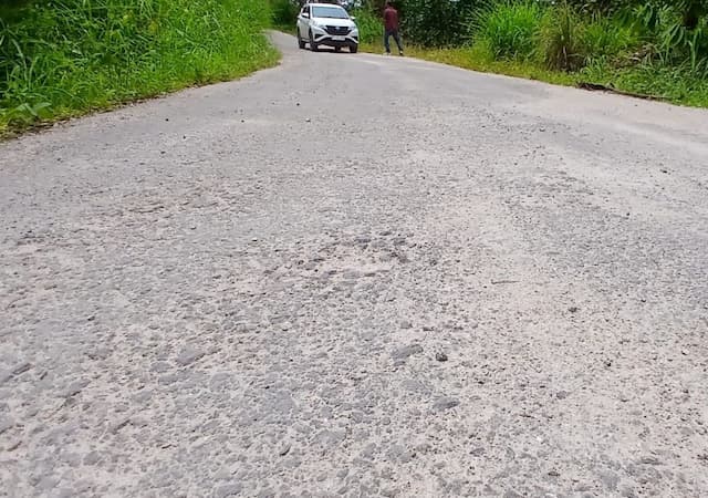 jalan_juma_teguhtualang_di_dairi_sudah_rusak_meski_baru_diperbaiki