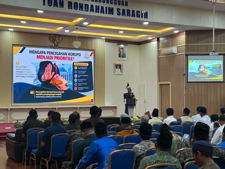 kajati_sumut_minta_pemkab_simalungun_perhatikan_warga_miskin_dan_anak_putus_sekolah