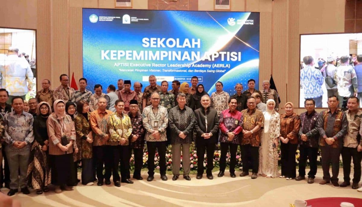 hadapi_disrupsi_ai_aptisi_siapkan_pemimpin_kampus_menuju_education_60_pada_2035