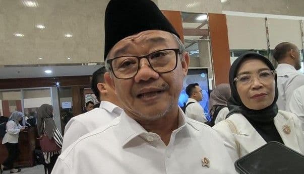 dana_bos_bisa_untuk_gaji_guru_nonasn_mendikdasmen_ungkap_batasnya