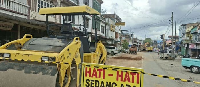 jalan_ditutup_total_pemkab_dairi_minta_maaf_atas_pengerjaan_proyek_rp386_miliar_