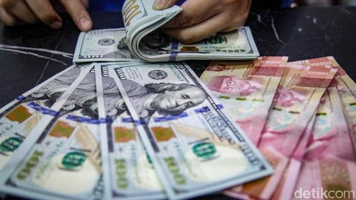 rupiah_menguat_dolar_as_turun_ke_rp17845