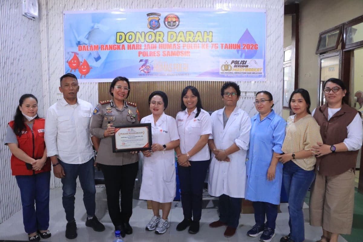 bakti_sosial_polres_samosir_26_kantong_darah_berhasil_dikumpulkan