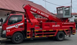 damkar_pematangsiantar_miliki_skylift_14_meter_siap_evakuasi_korban_dari_bangunan_tinggi