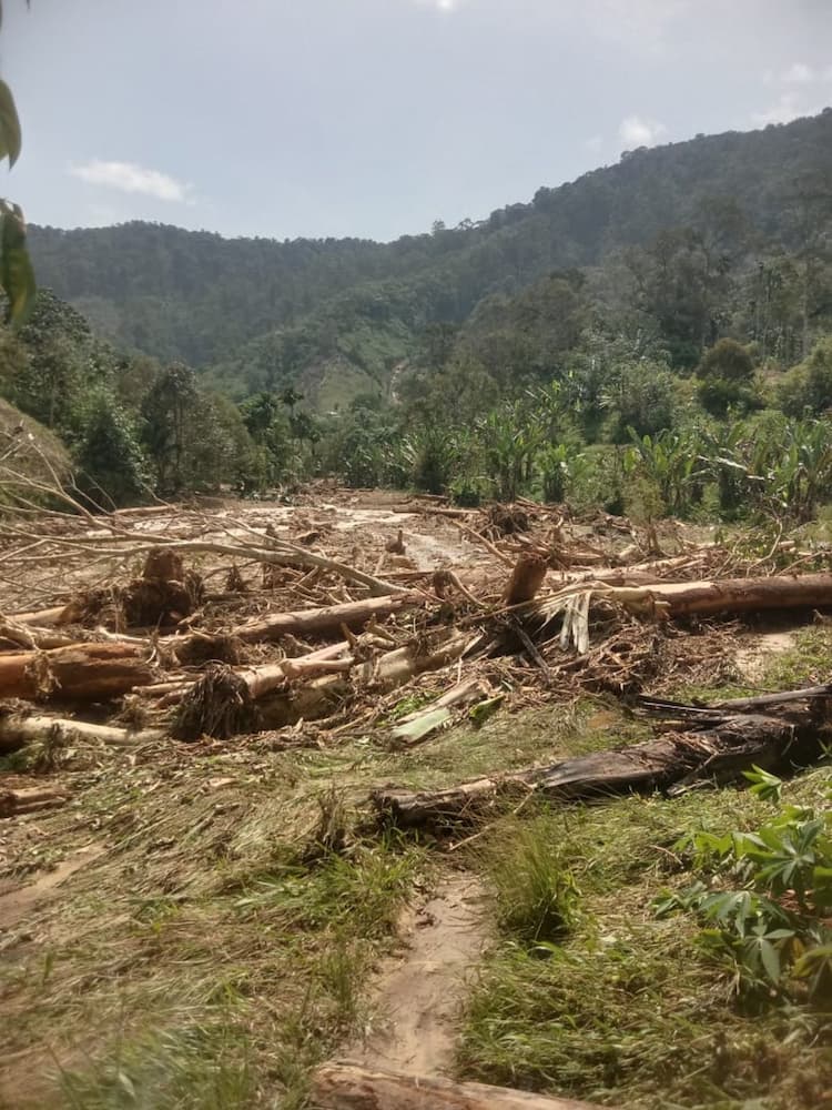 banjir_di_dairi_rusak_5_hektare_lahan_pertanian_8_jalan_tani_longsor