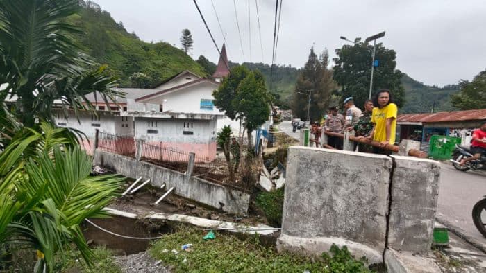 banjir_rendam_4_rumah_dan_rusak_2_rumah_di_haranggaol_simalungun