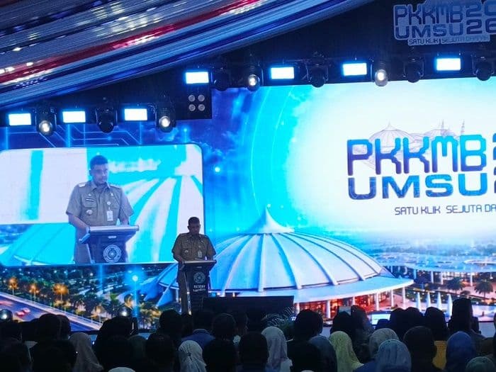 bobby_nasution_beri_kouta_beasiswa_khusus_untuk_mahasiswa_umsu_