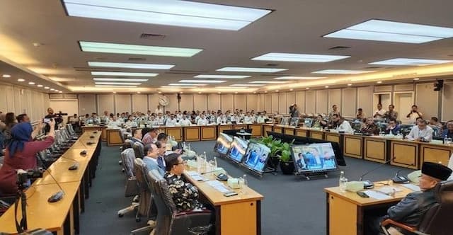 dirjenpas_bongkar_asal_foto_jimmy_masrin_di_rumah_mewah_lapas_cibinong