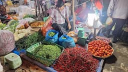 harga_cabai_merah_naik_di_dua_pasar_medan_bumbu_dapur_lain_bervariasi