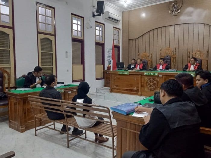 ponakan_wali_kota_tebing_tinggi_dituntut_dua_tahun_penjara_kasus_ott_suap_rp25_juta_