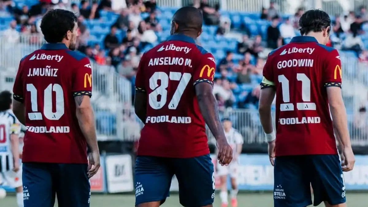 adelaide_united_vs_lion_city_sailors_tuan_rumah_tumbang_02_di_afc_champions_league_two
