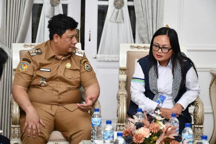 bupati_samosir_minta_pelayanan_transportasi_danau_toba_disesuaikan_kondisi_lapangan