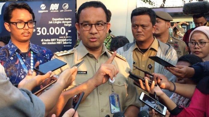 anies_larang_orang_keluar_masuk_kota_jakarta