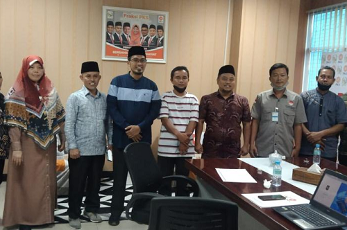 aparat_pemko_medan_arogan_pkl_medan_denai_ngadu_ke_dewan