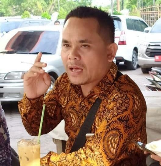 bapaslon_tunggal_kpud_tunda_tahapan_pilkada_siantar