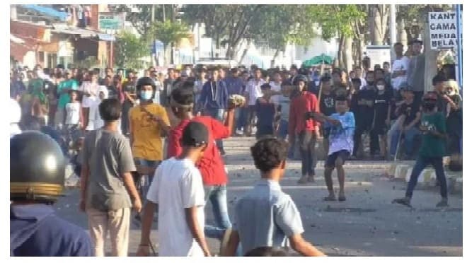 bentrok_antar_warga_masih_terjadi_ini_kata_tokoh_masyarakat_belawan