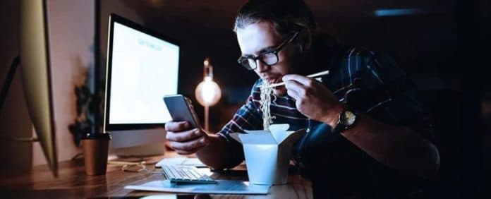 bukan_hanya_kalori_jam_makan_juga_berpengaruh_pada_diet_anda